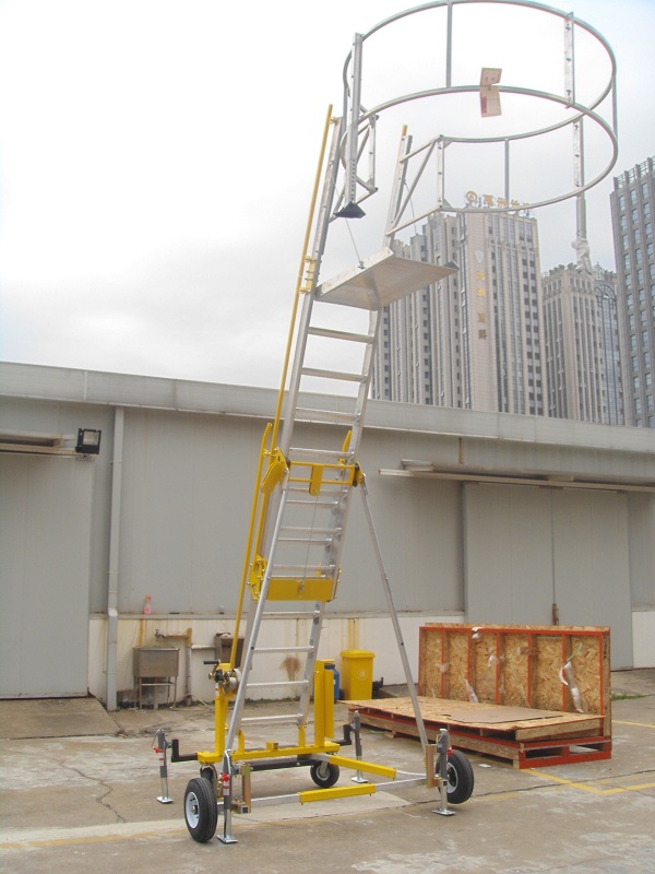 上海庄臣有限公司--Flexiguard®可移动油罐车防坠落爬梯系统
